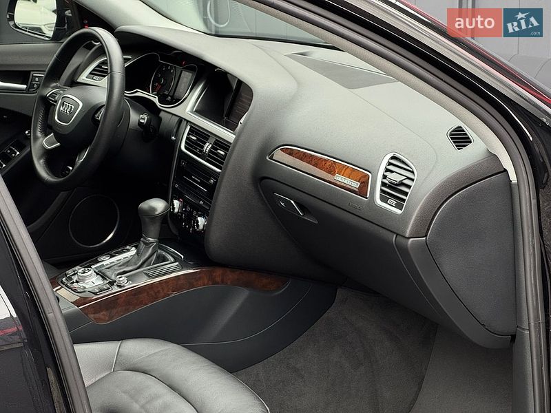 Седан Audi A4 2013 в Луцьку