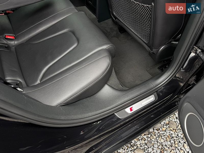 Седан Audi A4 2013 в Луцьку