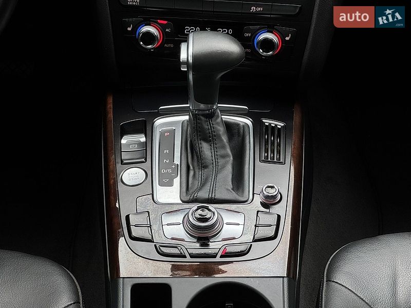 Седан Audi A4 2013 в Луцьку