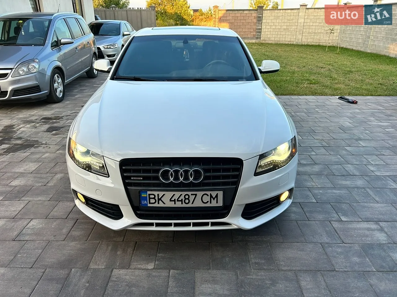 2010 Audi A4 - мініатюра 3