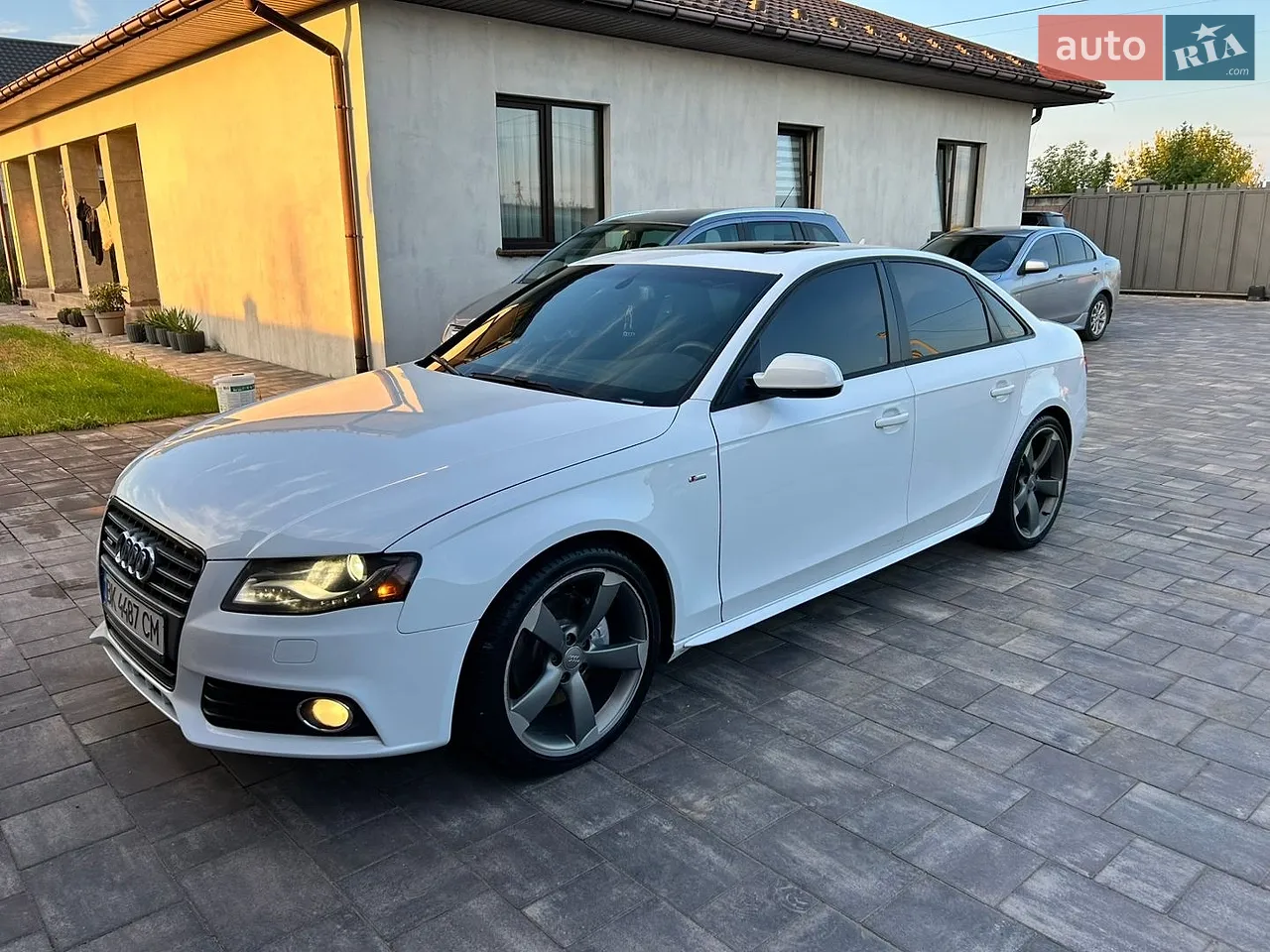 2010 Audi A4 - мініатюра 5