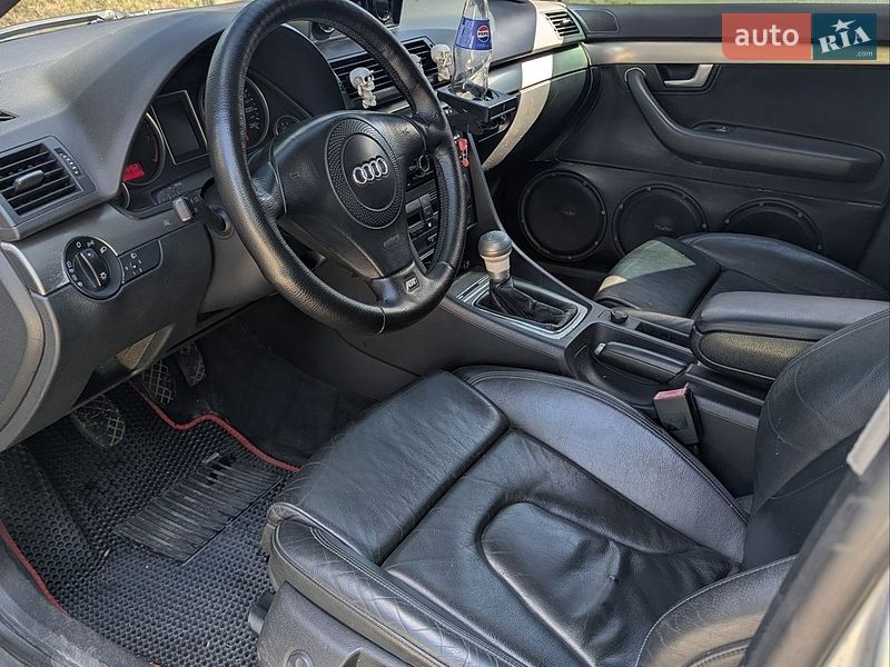 Седан Audi A4 2004 в Жовтих Водах