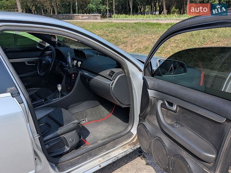 Седан Audi A4 2004 в Жовтих Водах