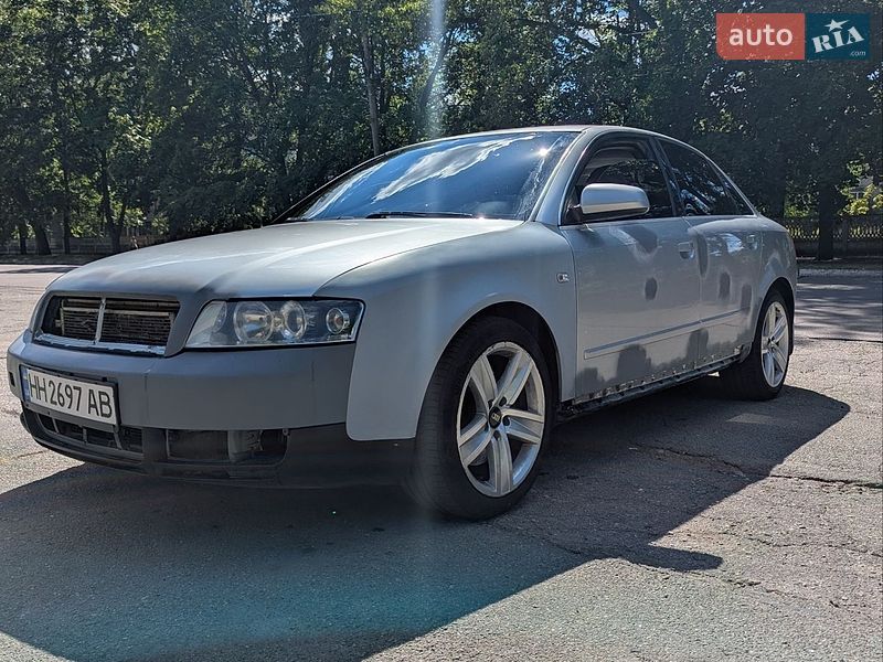 Седан Audi A4 2004 в Жовтих Водах