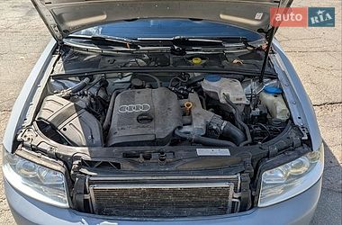 Седан Audi A4 2004 в Жовтих Водах