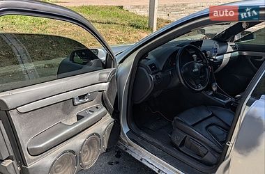 Седан Audi A4 2004 в Жовтих Водах