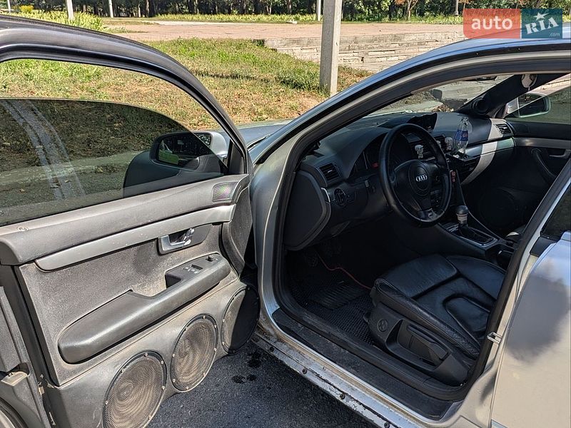 Седан Audi A4 2004 в Жовтих Водах