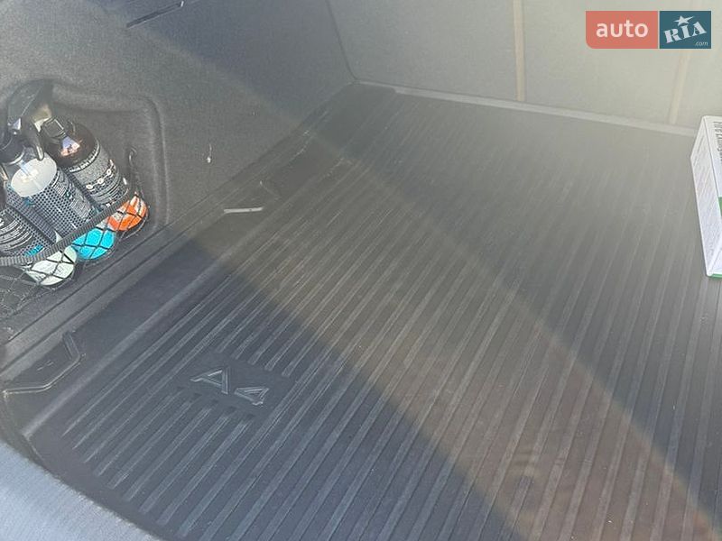 Седан Audi A4 2016 в Нововолинську фото 12 Седан Audi A4 2016 в Нововолинську