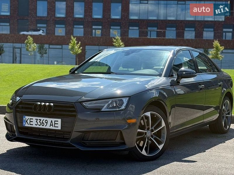 Седан Audi A4 2019 в Днепре