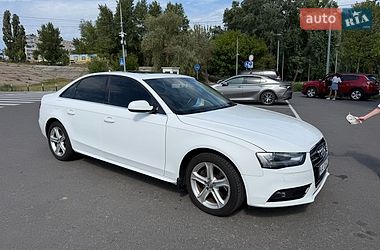 Audi A4  2014