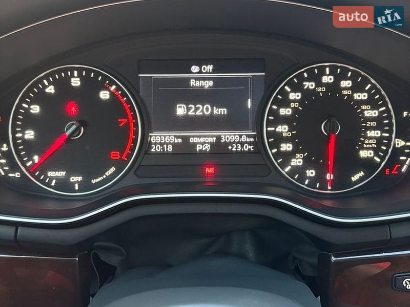 Седан Audi A4 2017 в Львове