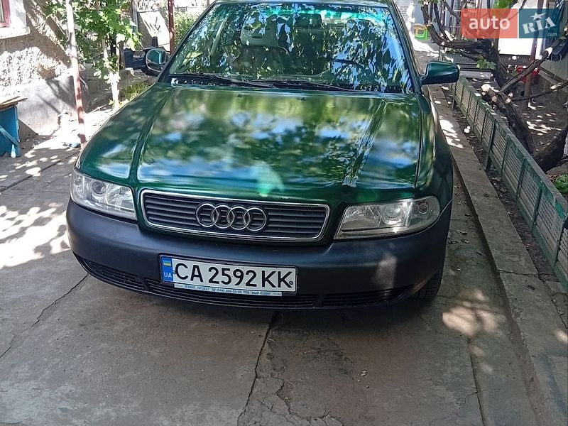 Седан Audi A4 1997 в Захарьевке фото 2 Седан Audi A4 1997 в Захарьевке