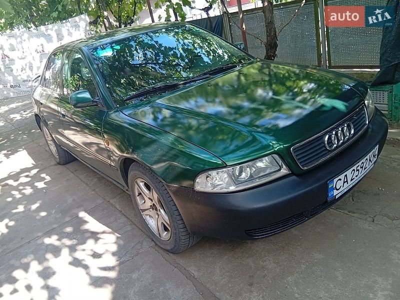 Седан Audi A4 1997 в Захарьевке фото Седан Audi A4 1997 в Захарьевке