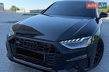 Audi A4 2023