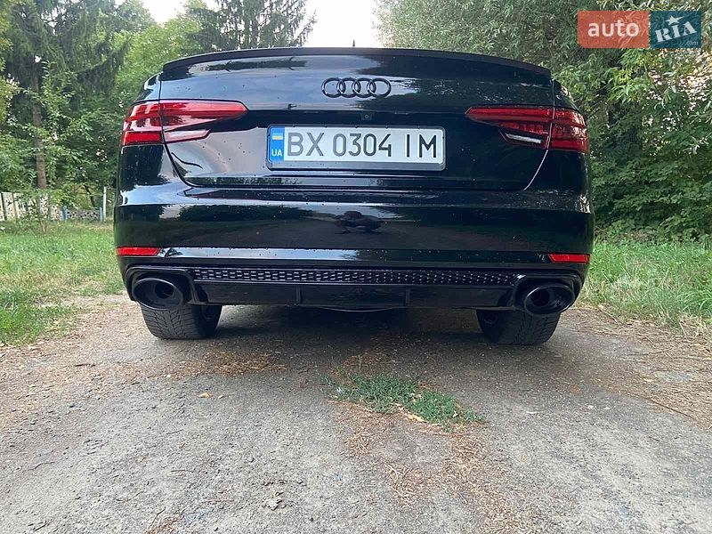 Седан Audi A4 2016 в Хмельницькому