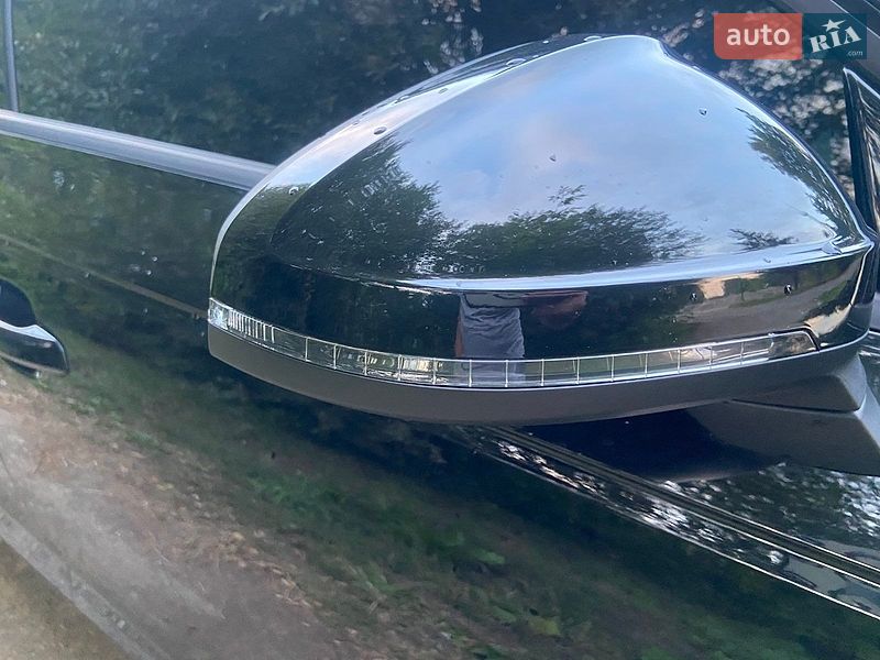 Седан Audi A4 2016 в Хмельницькому