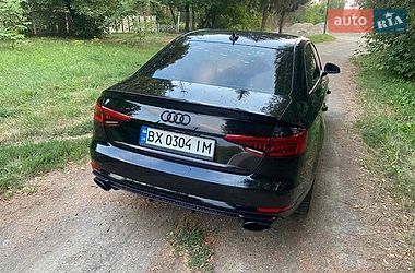 Седан Audi A4 2016 в Хмельницькому