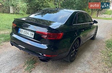Седан Audi A4 2016 в Хмельницькому