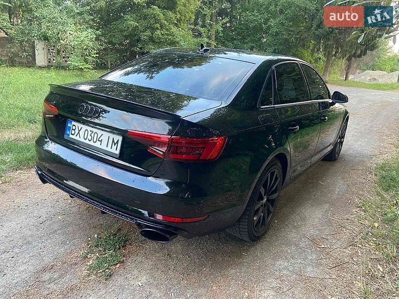Седан Audi A4 2016 в Хмельницькому