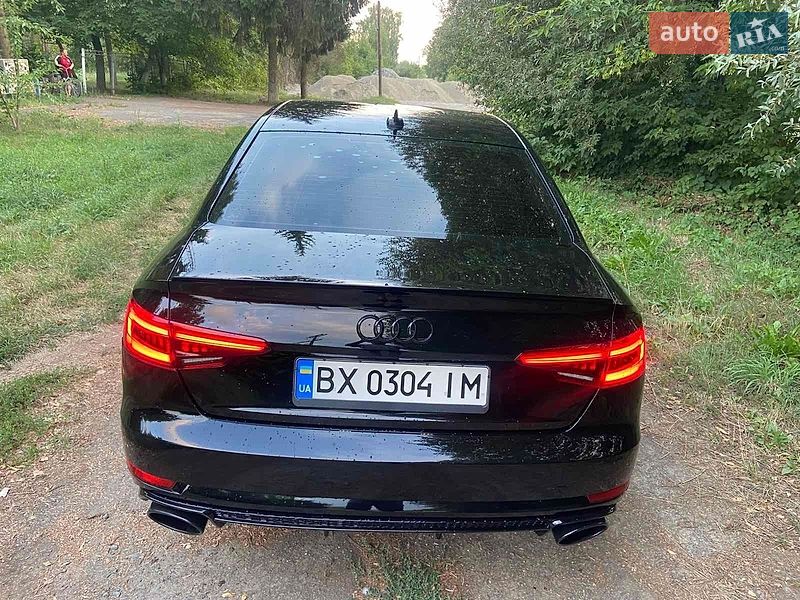 Седан Audi A4 2016 в Хмельницькому