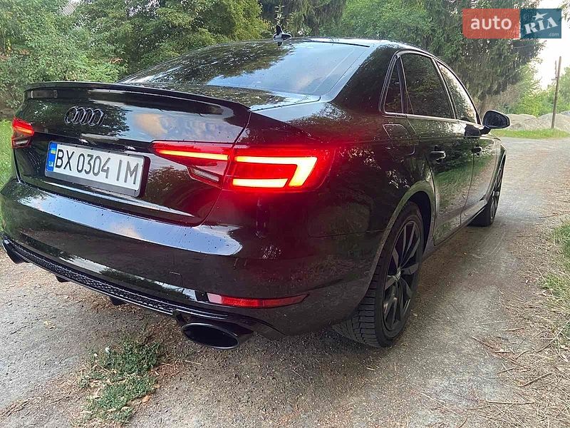 Седан Audi A4 2016 в Хмельницькому