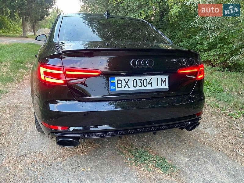 Седан Audi A4 2016 в Хмельницькому