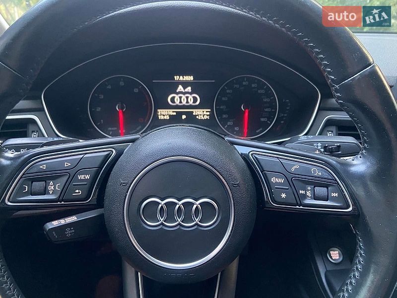Седан Audi A4 2016 в Хмельницькому