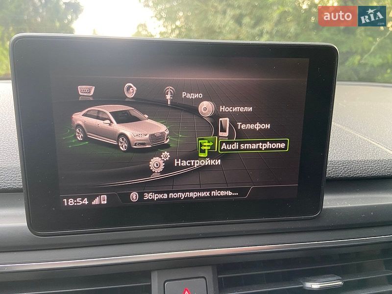 Седан Audi A4 2016 в Хмельницькому