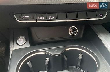 Седан Audi A4 2016 в Хмельницькому