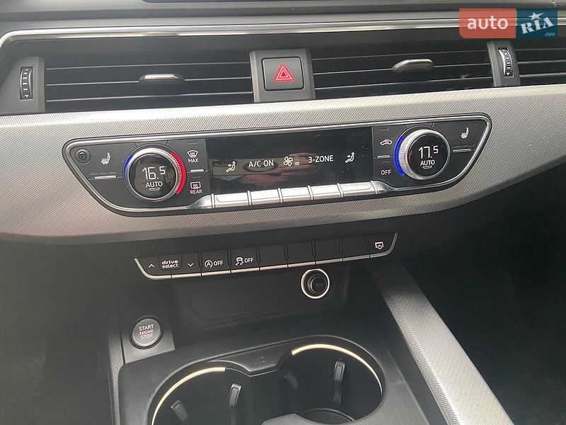 Седан Audi A4 2016 в Хмельницькому