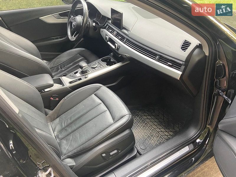 Седан Audi A4 2016 в Хмельницькому