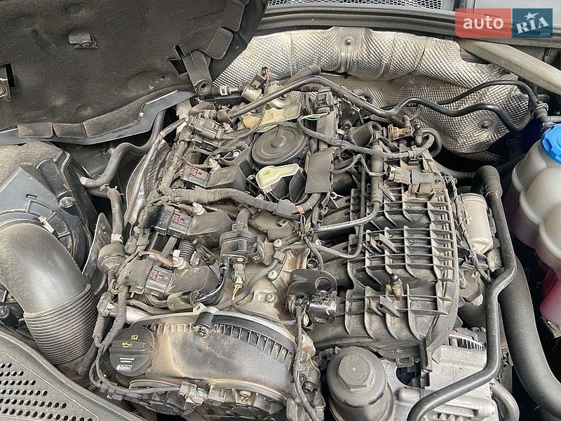 Седан Audi A4 2016 в Хмельницькому
