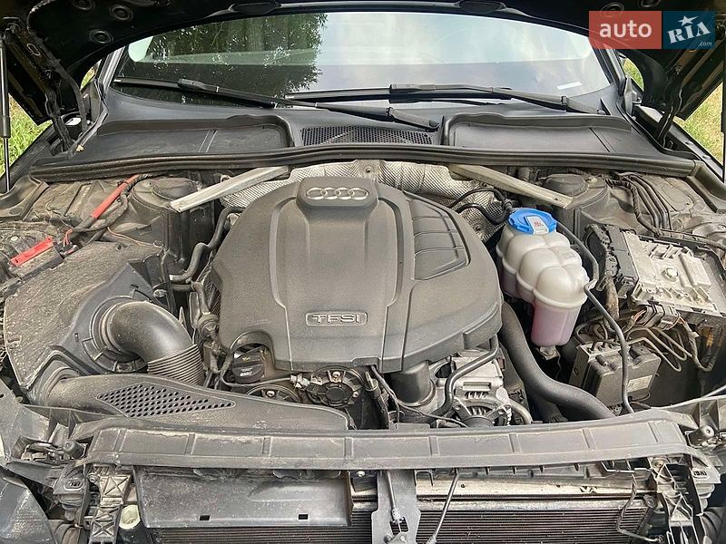 Седан Audi A4 2016 в Хмельницькому