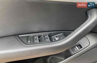 Седан Audi A4 2016 в Хмельницькому