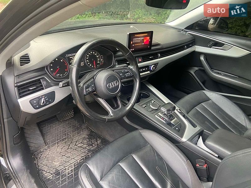 Седан Audi A4 2016 в Хмельницькому