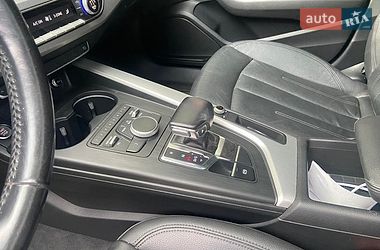 Седан Audi A4 2016 в Хмельницькому