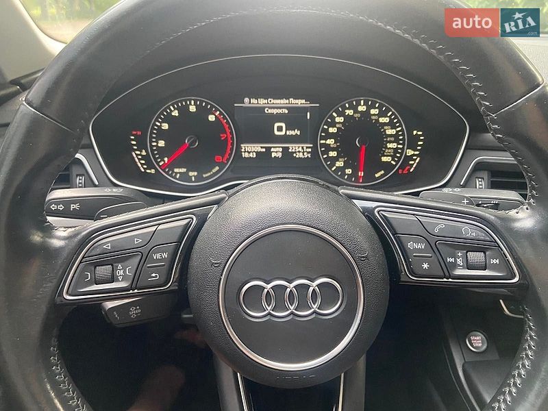 Седан Audi A4 2016 в Хмельницькому