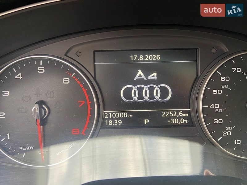 Седан Audi A4 2016 в Хмельницькому