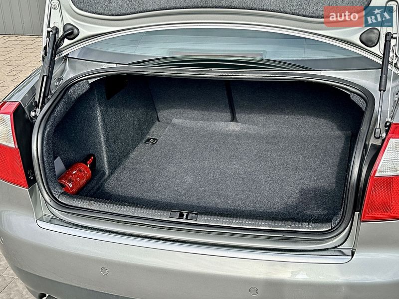 Седан Audi A4 2002 в Дрогобыче