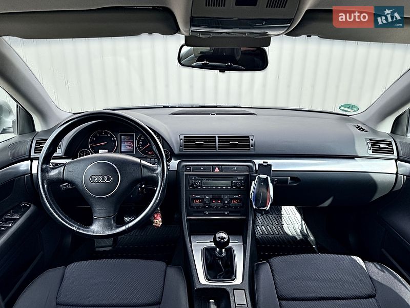 Седан Audi A4 2002 в Дрогобыче