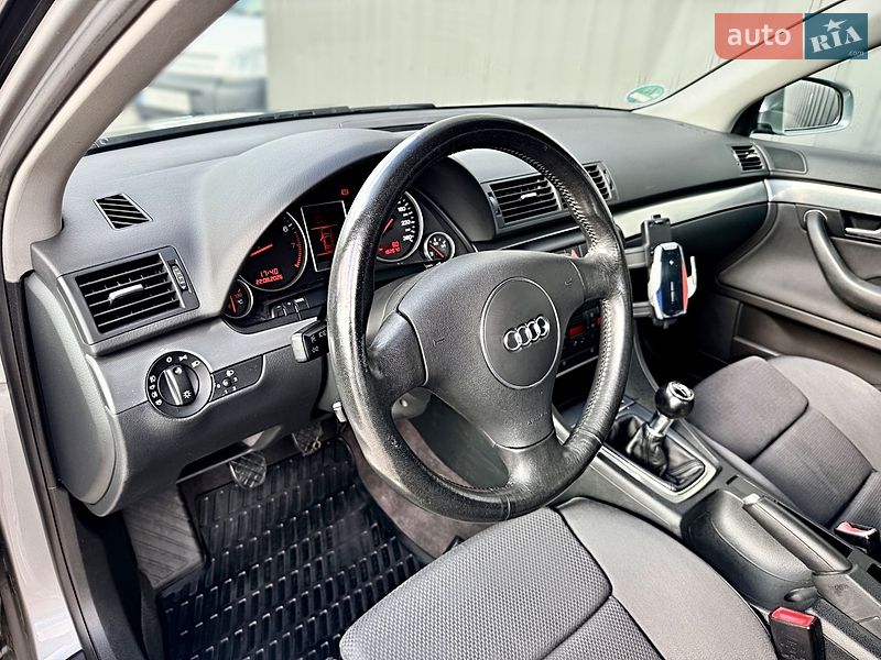 Седан Audi A4 2002 в Дрогобыче