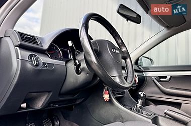 Седан Audi A4 2002 в Дрогобыче