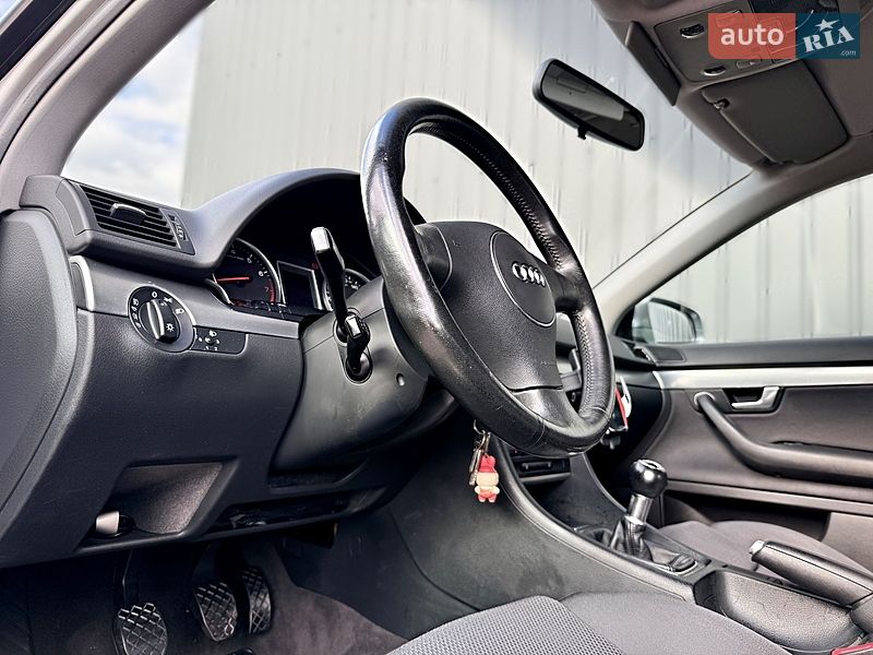 Седан Audi A4 2002 в Дрогобыче