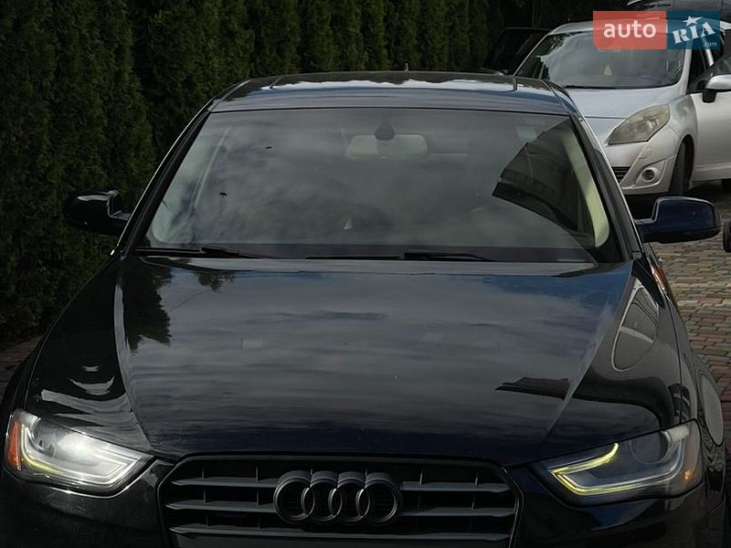 Седан Audi A4 2013 в Луцке
