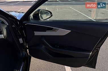 Універсал Audi A4 2019 в Києві