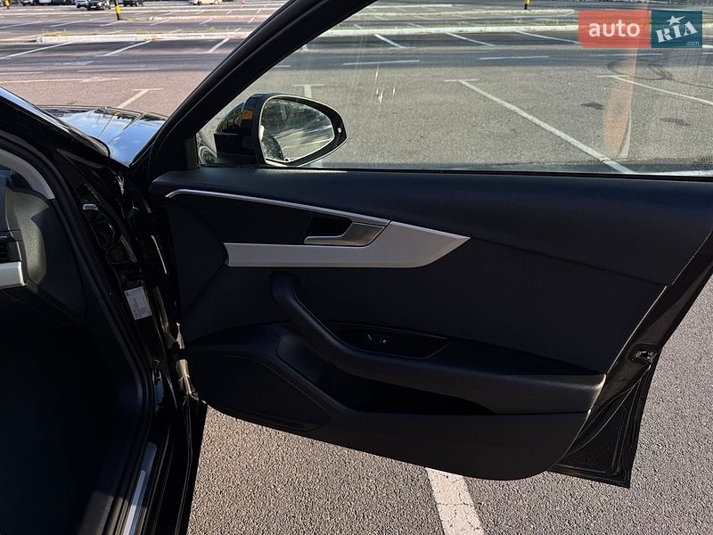 Універсал Audi A4 2019 в Києві