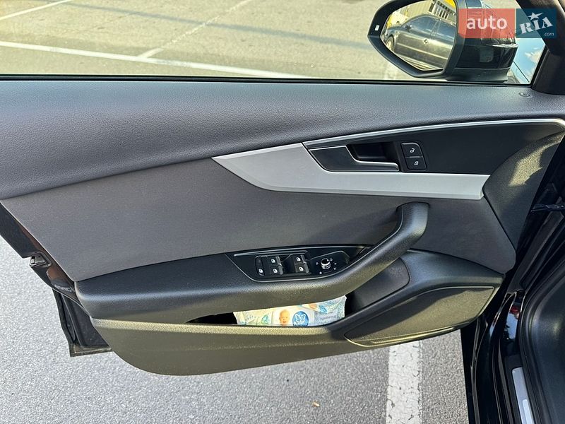 Універсал Audi A4 2019 в Києві