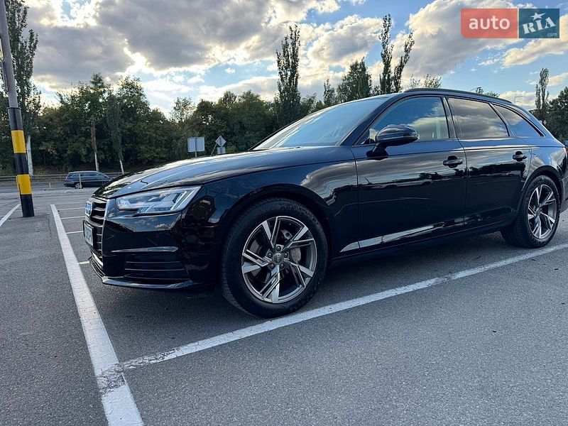 Універсал Audi A4 2019 в Києві