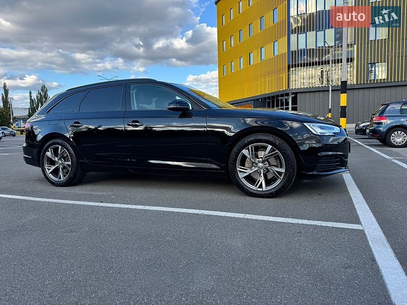 Універсал Audi A4 2019 в Києві