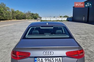 Седан Audi A4 2014 в Кропивницком